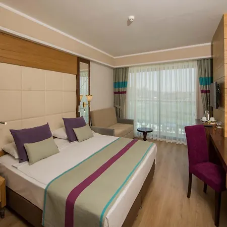 Отель Dream World Aqua 5*